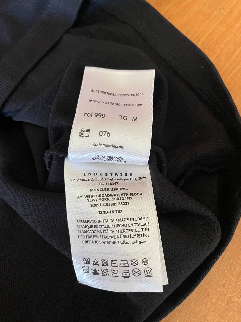 Moncler Moncler Tee T Shirt Black Size ONE SIZE - 9 Thumbnail