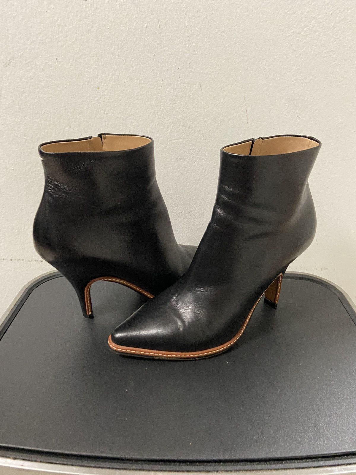 Designer × Maison Margiela Maison Martin Margiela Ankle Boot Black Leather Womens 37 Size US 7 / IT 37 - 1 Thumbnail