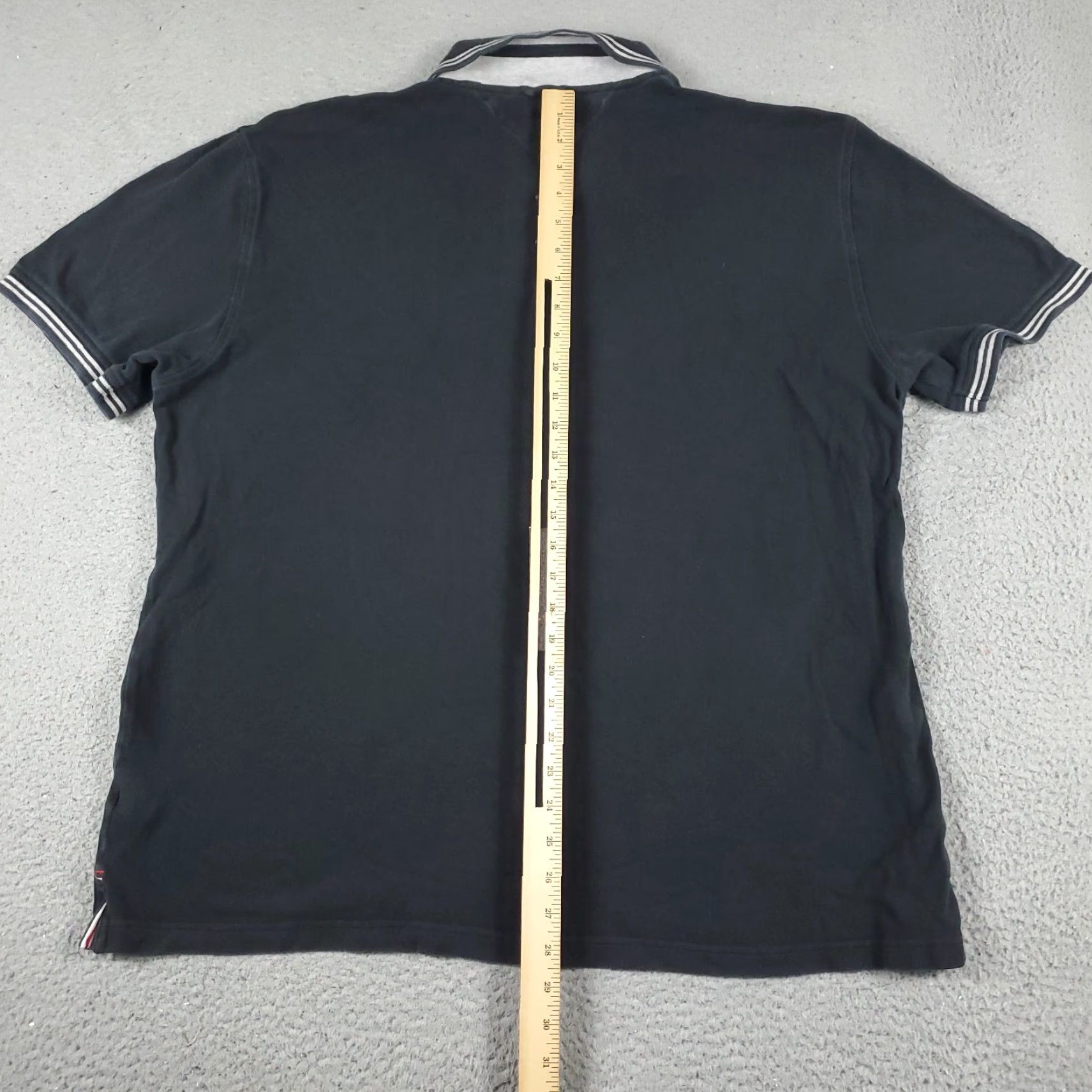 Tommy Hilfiger VINTAGE Tommy Hilfiger Polo Shirt Mens 2XL Black Casual Short Sleeve Polo Mens 2XL Black Tommy Hilfiger Shirts Mens Size US XXL / EU 58 / 5 - 3 Thumbnail