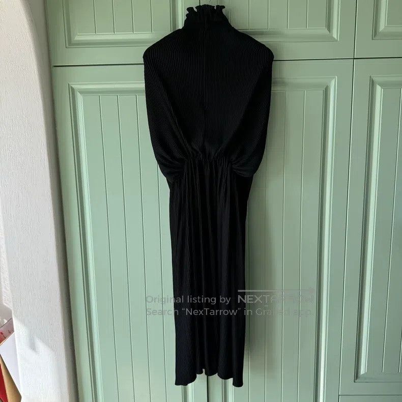 Balenciaga Balenciaga Black Pleated Dress Size XS / US 0-2 / IT 36-38 - 2 Thumbnail