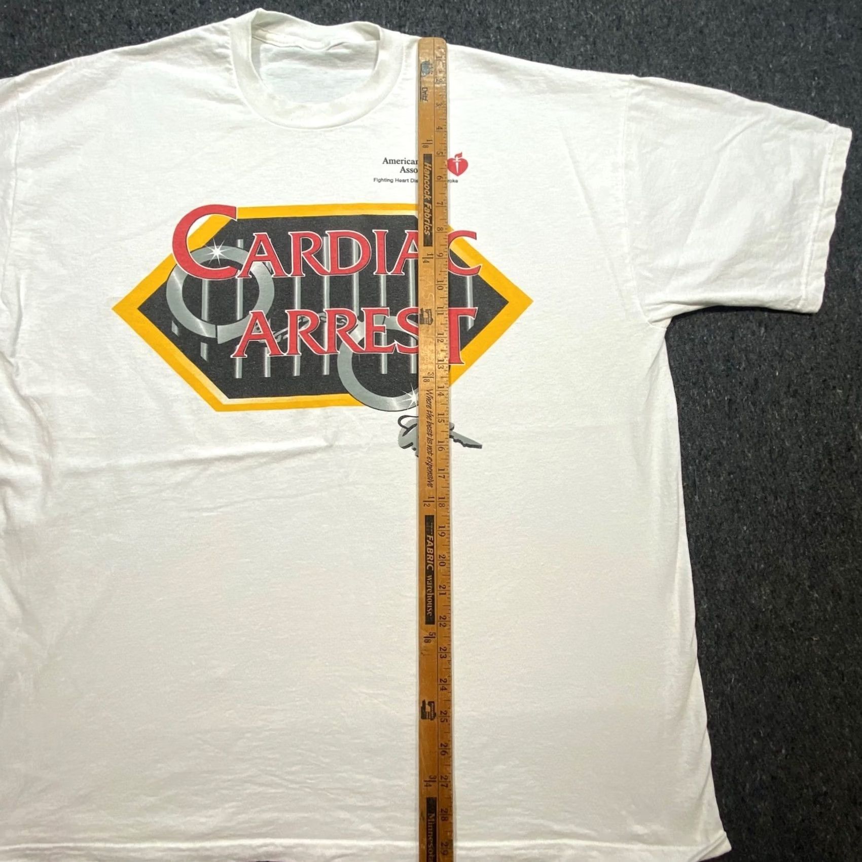 Vintage VINTAGE American Heart Association T-Shirt Men XL White Cardiac Arrest Graphic Size US XL / EU 56 / 4 - 5 Thumbnail