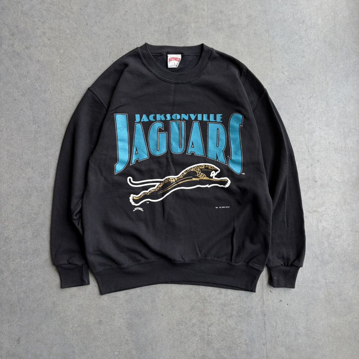 NFL × Vintage Vintage Black Jacksonville Jaguars Banned Logo XL Nutmeg Tag Size US XL / EU 56 / 4 - 1 Thumbnail