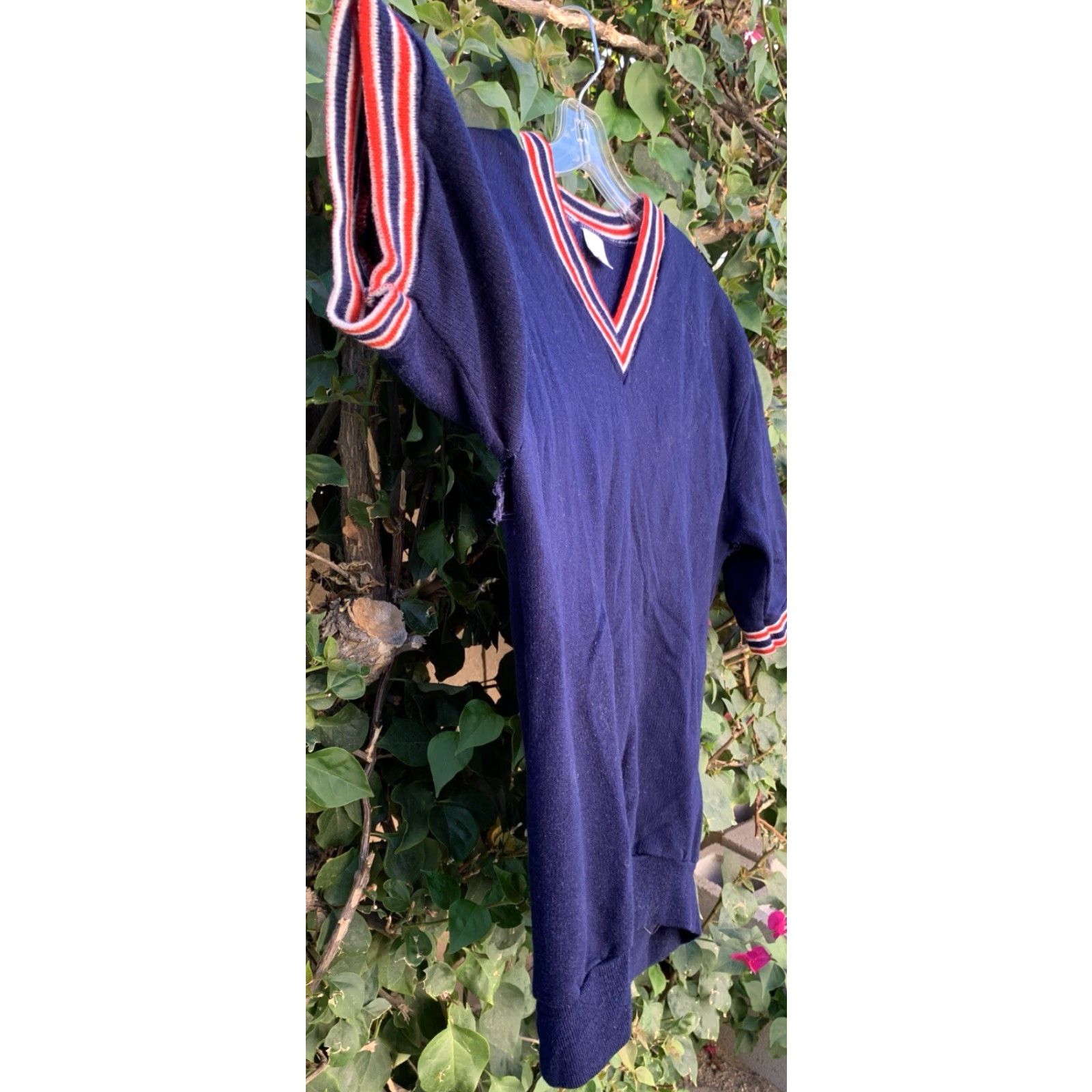 Vintage VINTAGE Short Sleeve Sweatshirt V-Neck Shirt Men M Blue Pullover Fleece Acrylic JCPenney Fashion rights? Size US M / EU 48-50 / 2 - 6 Thumbnail
