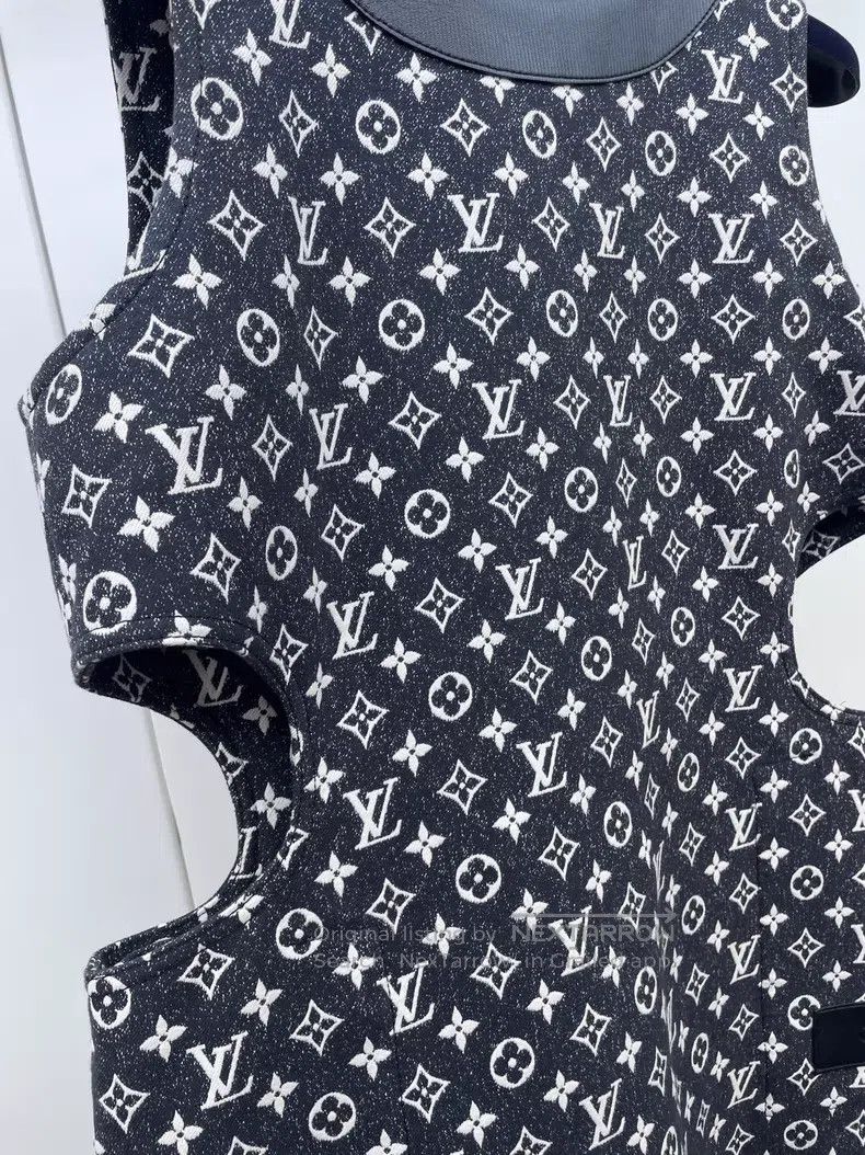 Louis Vuitton Louis Vuitton Black and white presbyopic full print cutout Size XS / US 0-2 / IT 36-38 - 5 Thumbnail
