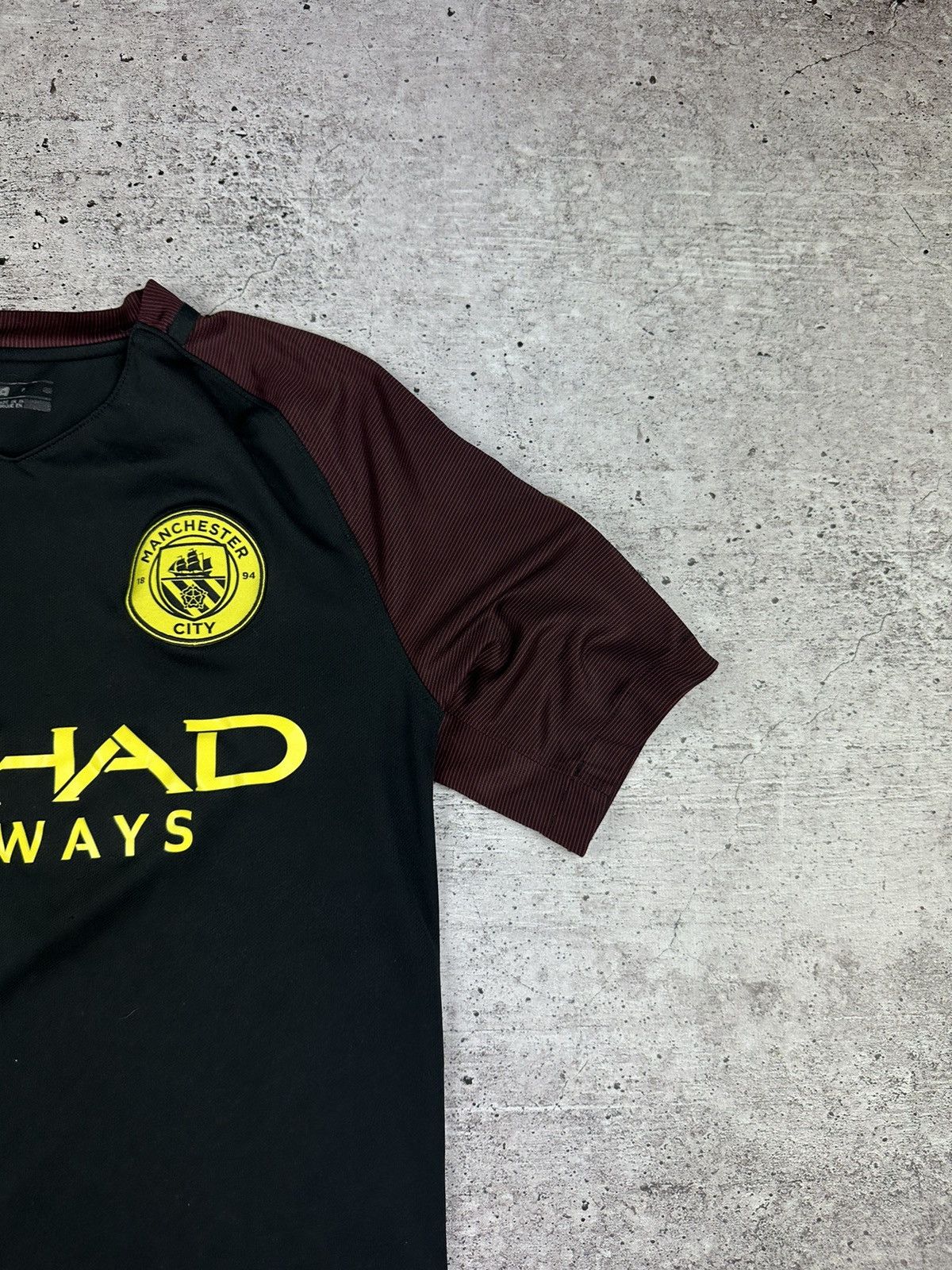 Nike 2016/17 Nike Manchester City Away Black Soccer Jersey Size US S / EU 44-46 / 1 - 2 Thumbnail