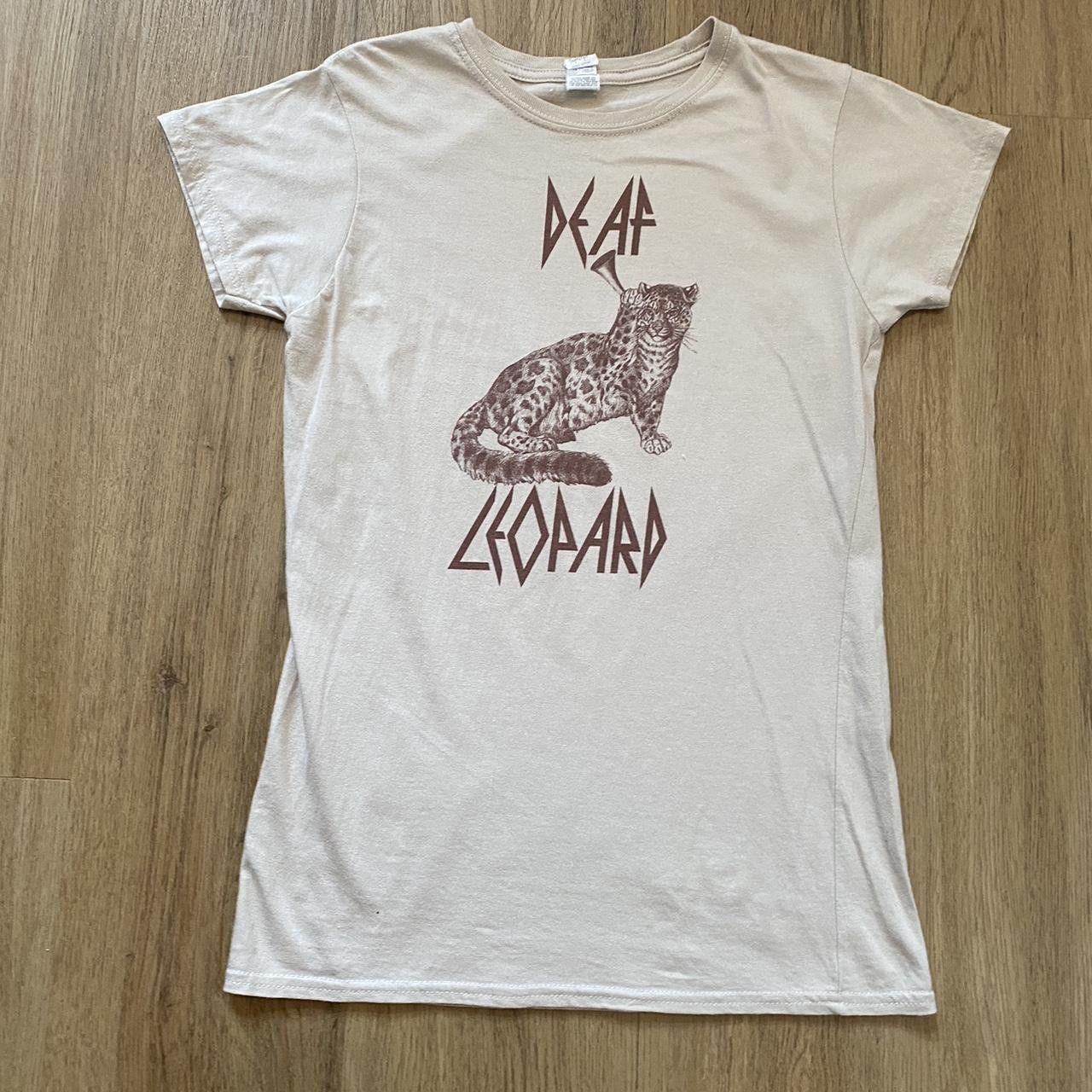 Gildan Cream Def Leppard Leopard graphic tee #glamrock Rock Metal Size US L / EU 52-54 / 3 - 1 Thumbnail