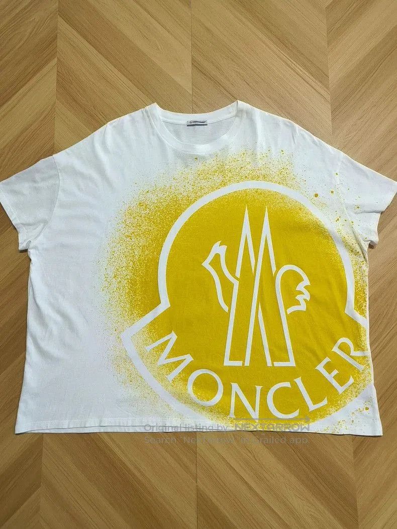 Moncler Moncler Women's Short Sleeve T. Size US XL / EU 56 / 4 - 1 Thumbnail