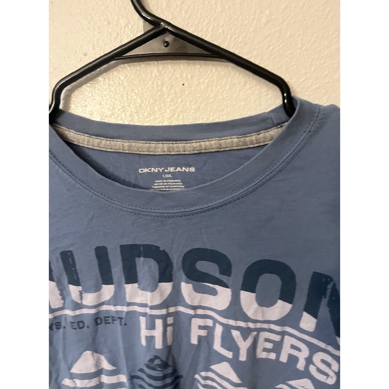 DKNY VINTAGE DKNY Men’s T-Shirt Crew Neck Short Sleeve Blue Cotton Classic Designer Men Large Blue Graphic Size US L / EU 52-54 / 3 - 2 Thumbnail