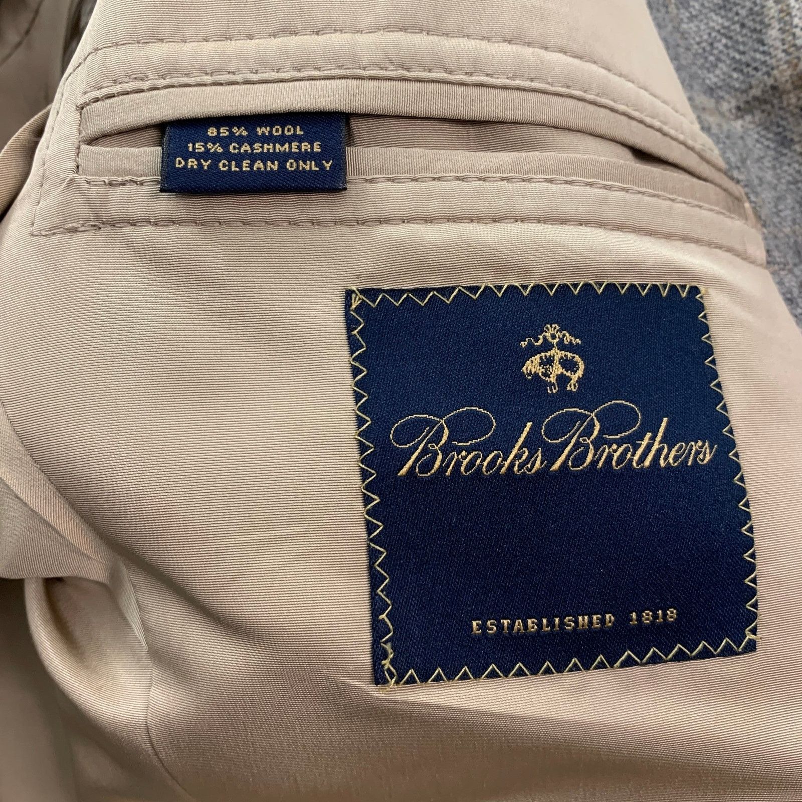 Brooks Brothers BROOKS BROTHERS Size 40 Grey Tan Plaid Wool Cashmere Jacket Size US M / EU 48-50 / 2 - 5 Thumbnail