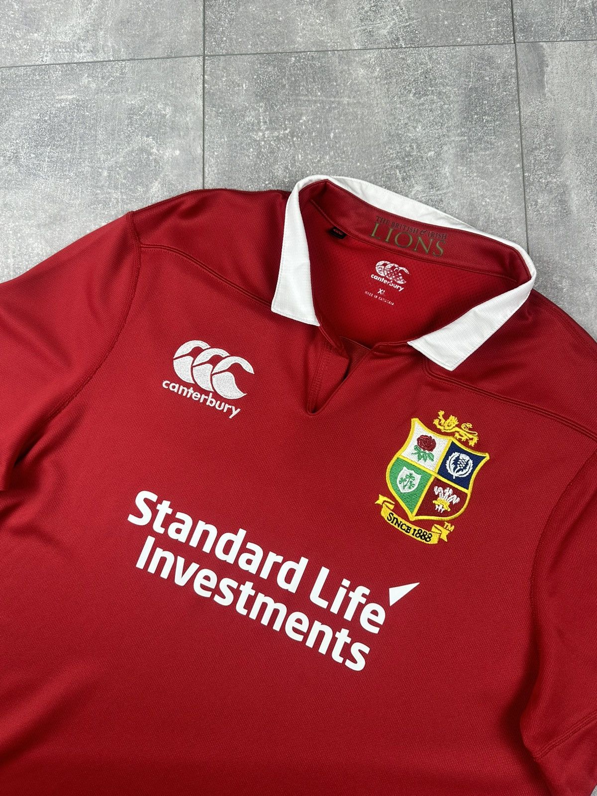 Canterbury of New Zealand Canterbury British 2017 British Irish Lions Home Jersey Size US XL / EU 56 / 4 - 4 Thumbnail