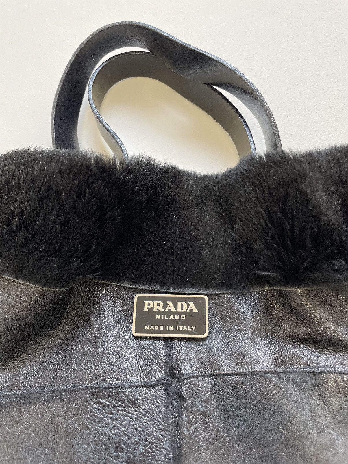Prada A/W 2000 Black Sheep Fur Hand Bag Size ONE SIZE - 15 Thumbnail