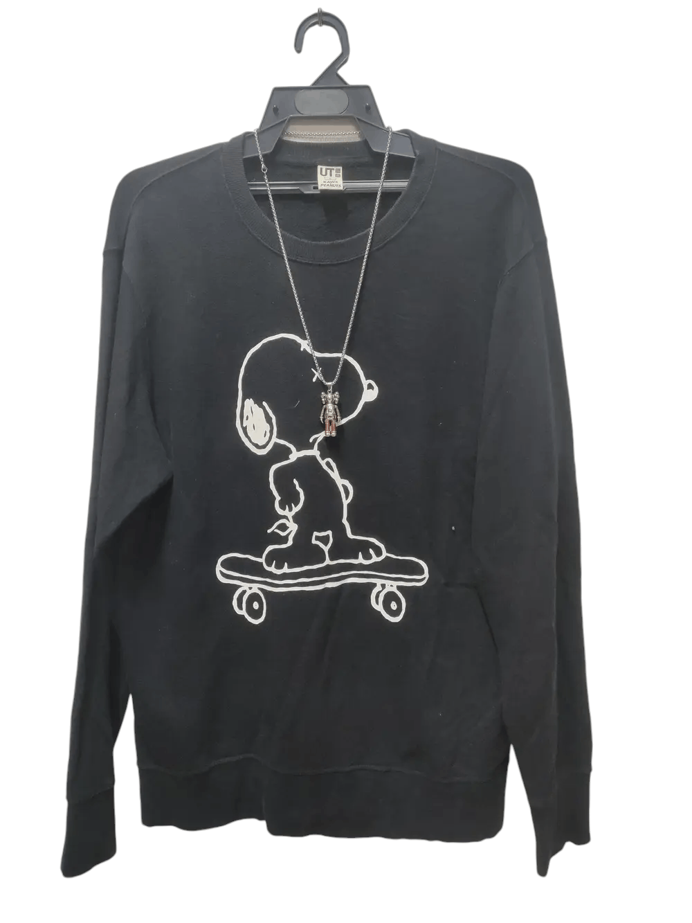Kaws × Uniqlo Kaws sweatshirt get free kaws necklace Size US M / EU 48-50 / 2 - 1 Thumbnail