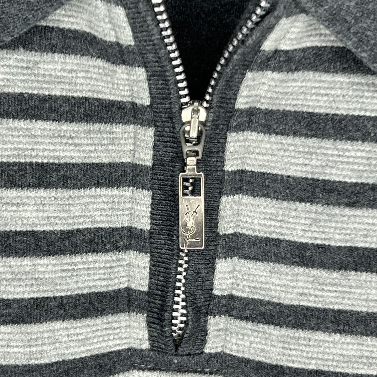 Yves Saint Laurent Vintage YSL Yves Saint Laurent Sweatshirt Half Zip Grey 90s Size US L / EU 52-54 / 3 - 4 Thumbnail