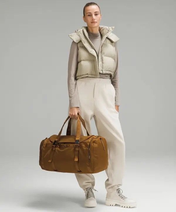 Lululemon Rare Lululemon Wunderlust Duffle Bag 40L - Burnt Caramel Size ONE SIZE - 2 Thumbnail