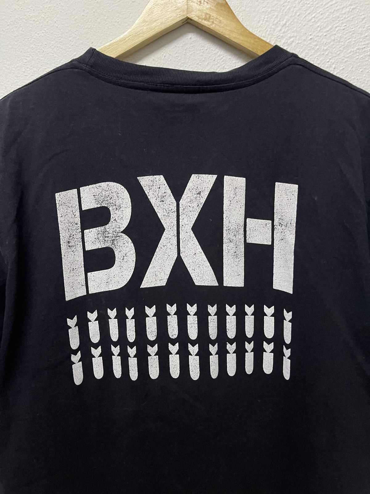 Bounty Hunter 2000s BOUNTY HUNTER SHARK DESIGN DISTRESSED Size US L / EU 52-54 / 3 - 16 Thumbnail