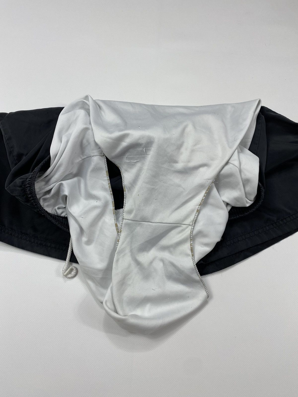 Adidas 🔥LASTDROP🔥 #4 Vintage Adidas Graphite Black Nylon Shorts Size US 34 / EU 50 - 8 Thumbnail