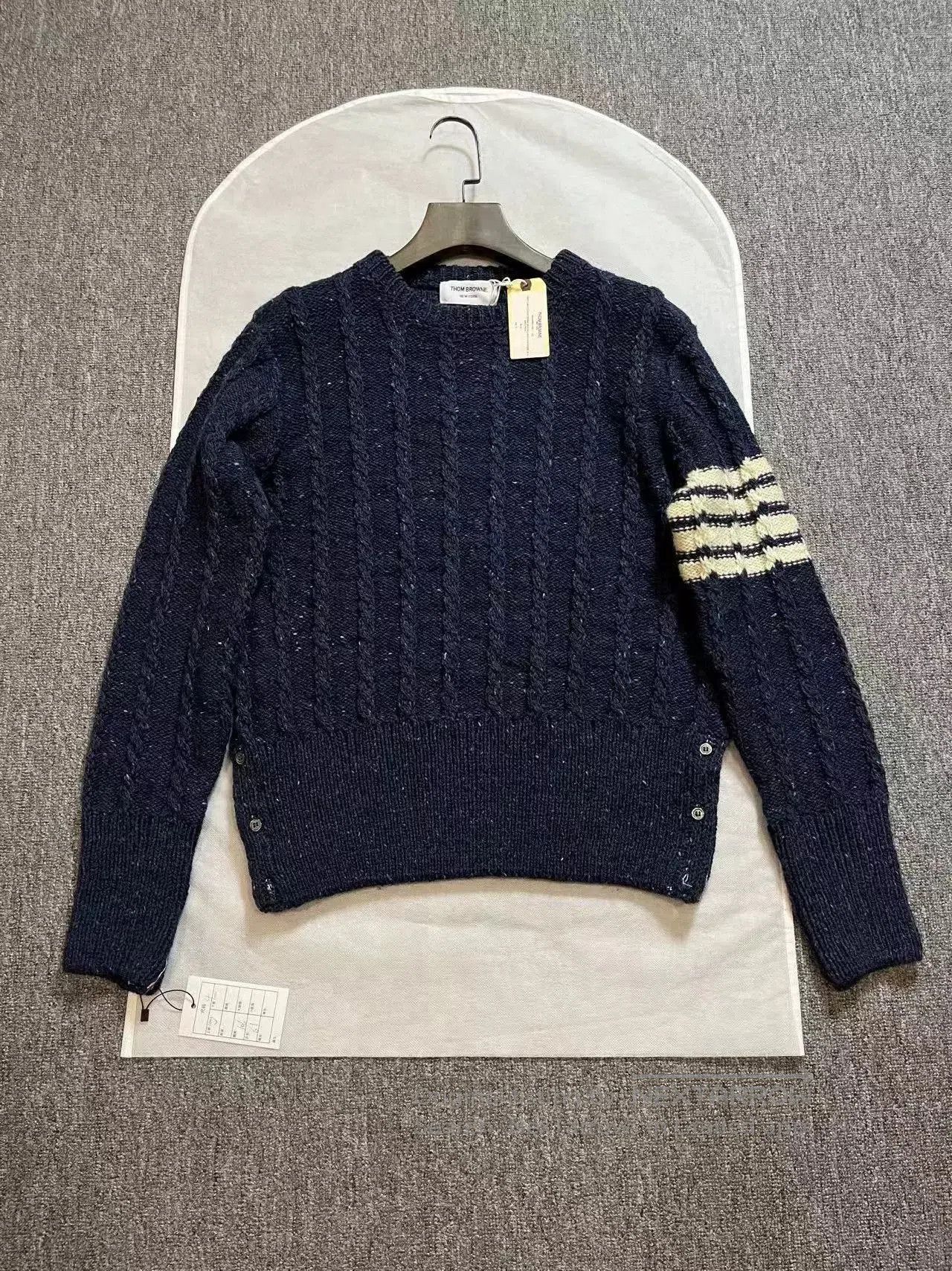 Thom Browne Thom Browne Navy Knit Sweater Men's. Size US XS / EU 42 / 0 - 1 Thumbnail