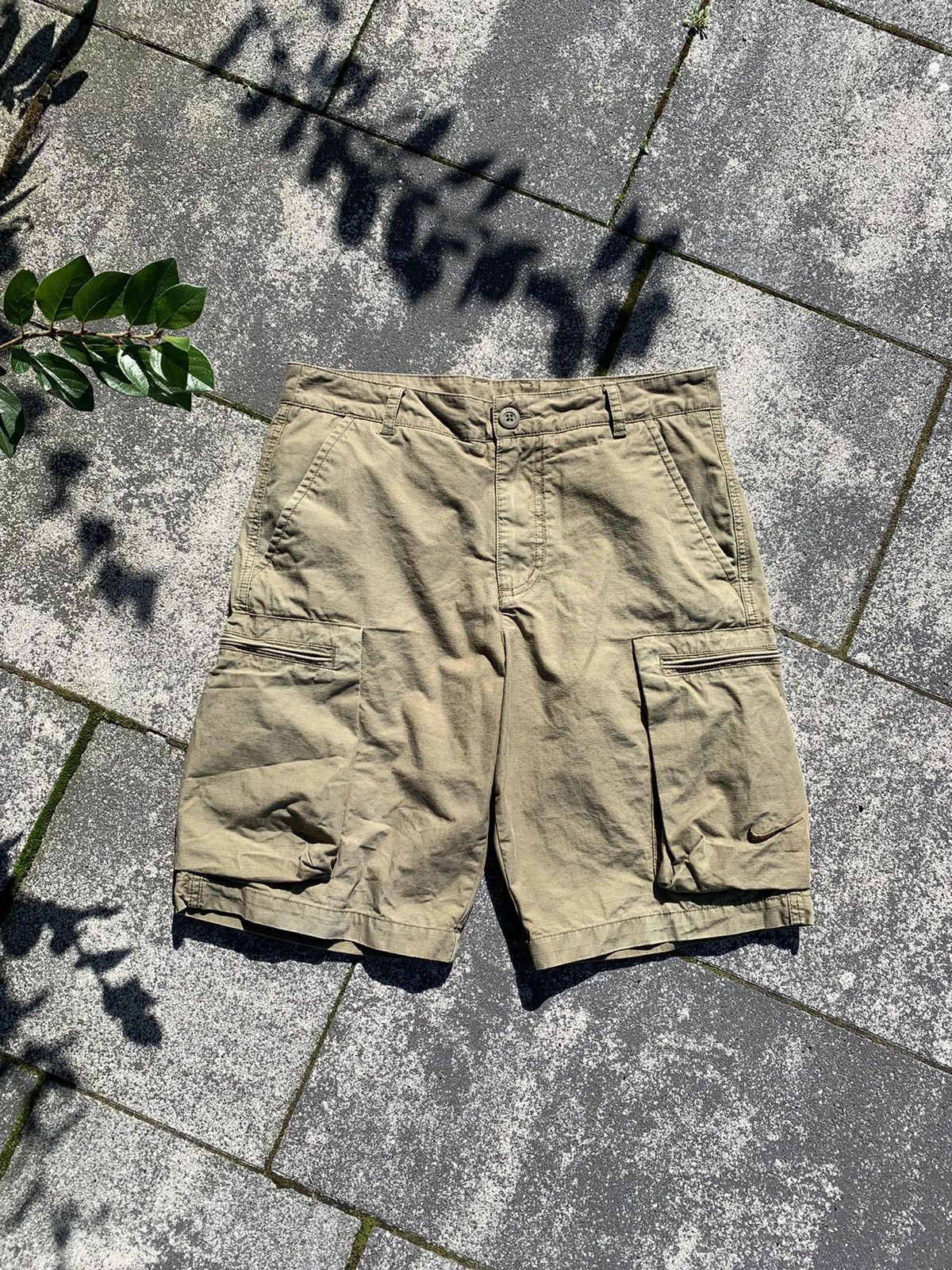 Other 🔥NIKE VINTAGE CARGO SHORTS Size US 30 / EU 46 - 1 Thumbnail