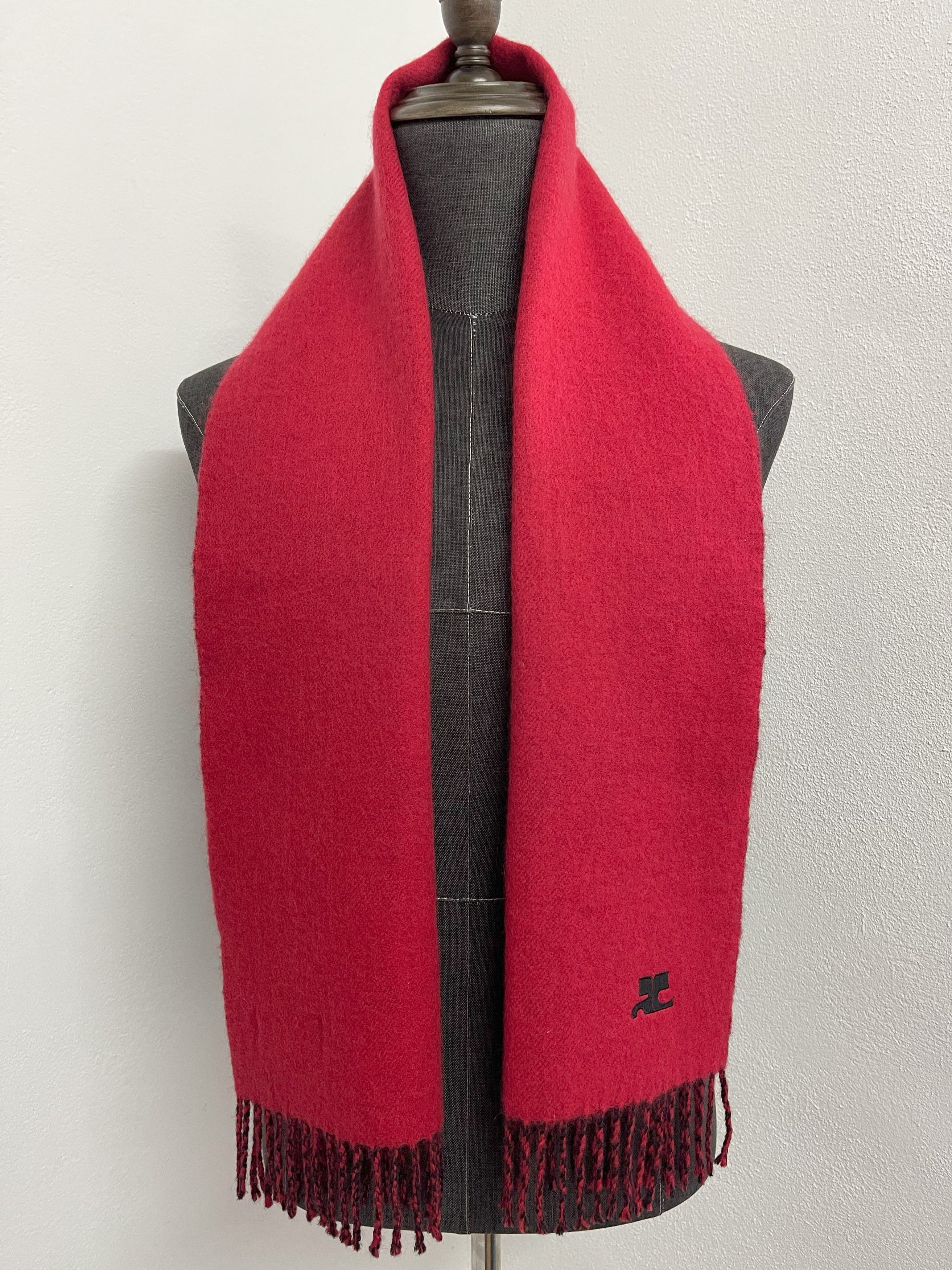 Courreges Vintage Courreges Scarf / Muffler - 6111 Size ONE SIZE - 1 Thumbnail