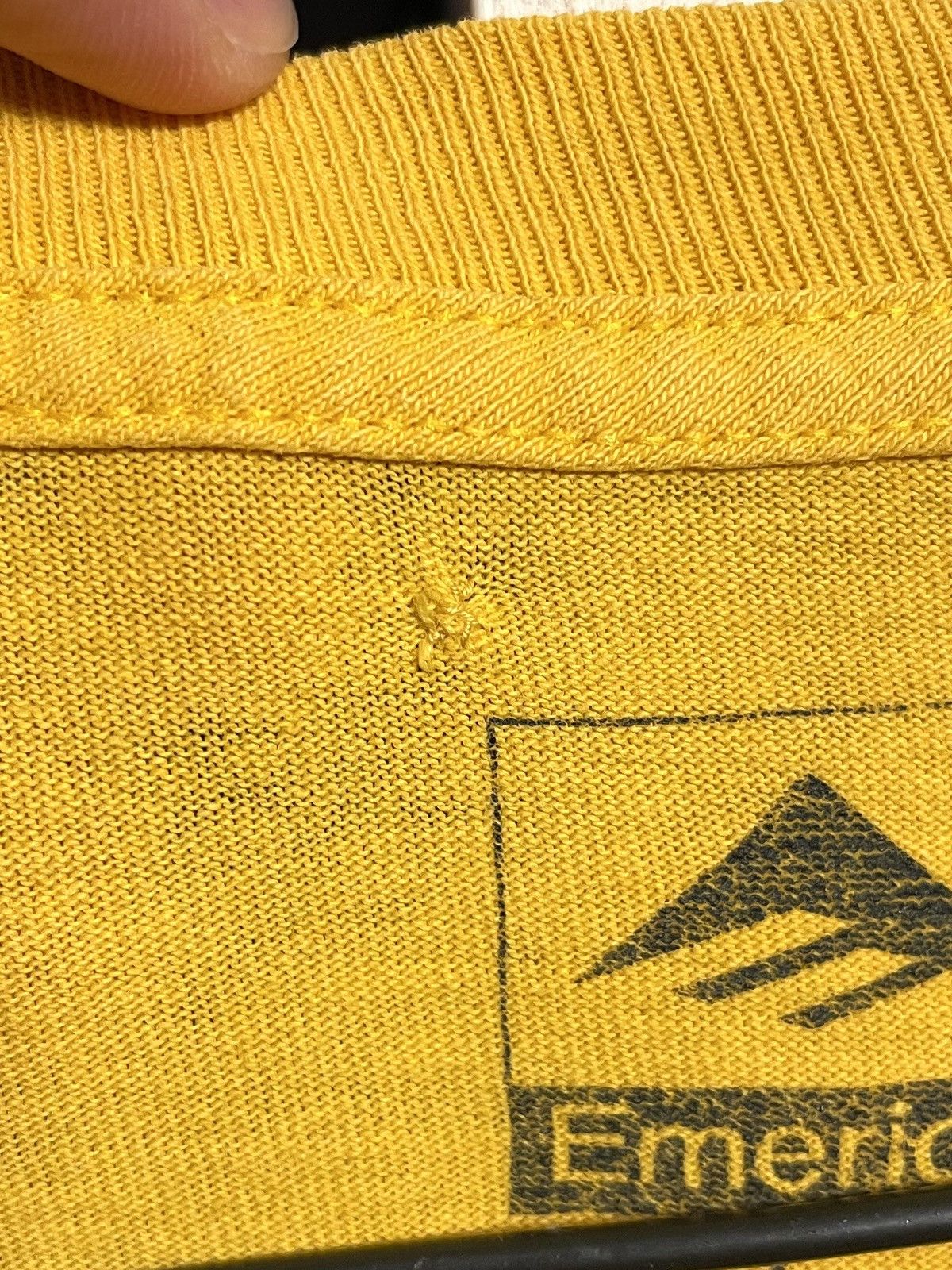 Emerica Vintage Y2K Fuck You Middle Finger Emerica Hook Ups T-Shirt Size US L / EU 52-54 / 3 - 5 Thumbnail