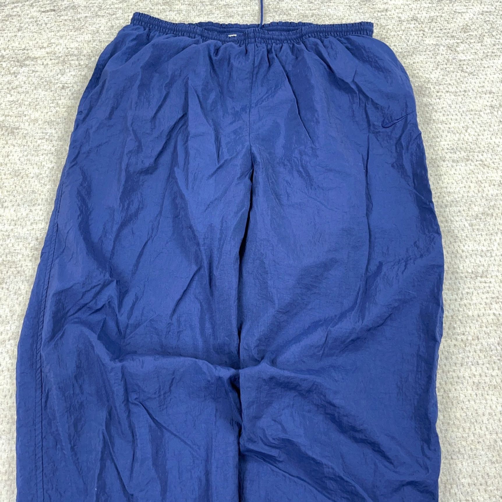 Nike VINTAGE Nike Pants Women L Navy Blue Track Pants 90s Sportswear Baggy Windbreakers Nike Sportswear Womens Size 36" / US 14 / IT 50 - 5 Thumbnail