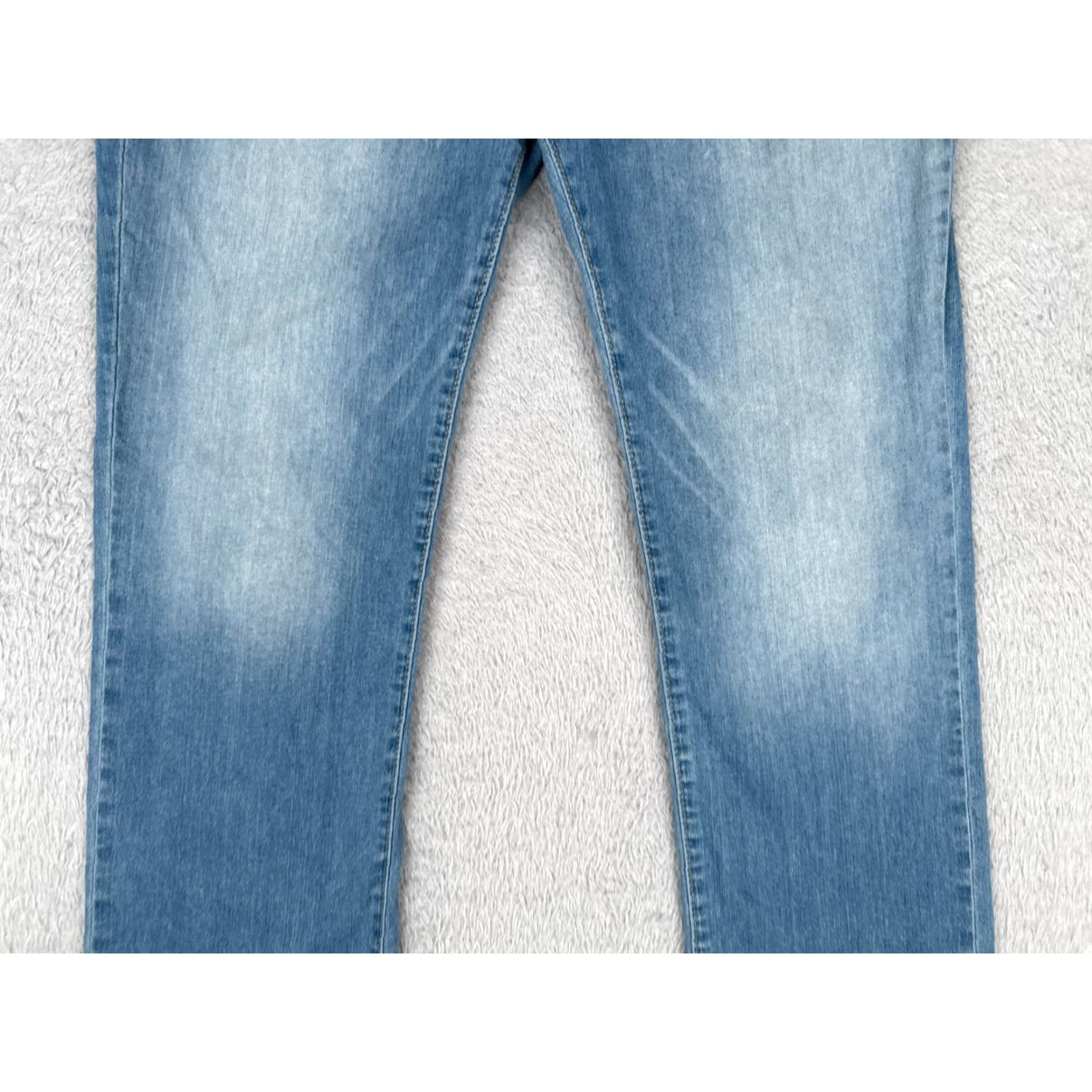 Levi's Levi's Jeans Womens 32 Blue Denim Straight Leg 34 Inseam Regular Fit Cotton Signature 32x34 Size 24" / US 00 / IT 34 - 3 Thumbnail