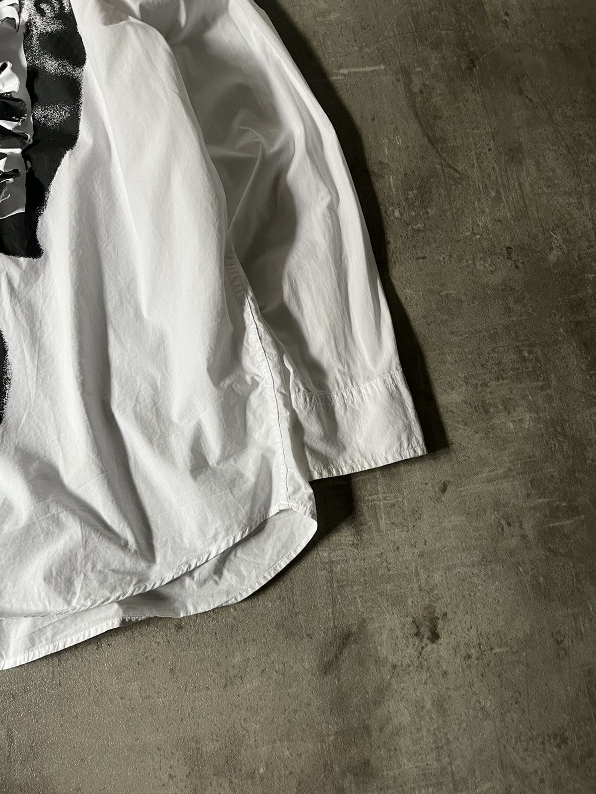 Raf Simons Raf Simons S/S 21 ruffles white black portrait Size US S / EU 44-46 / 1 - 6 Thumbnail