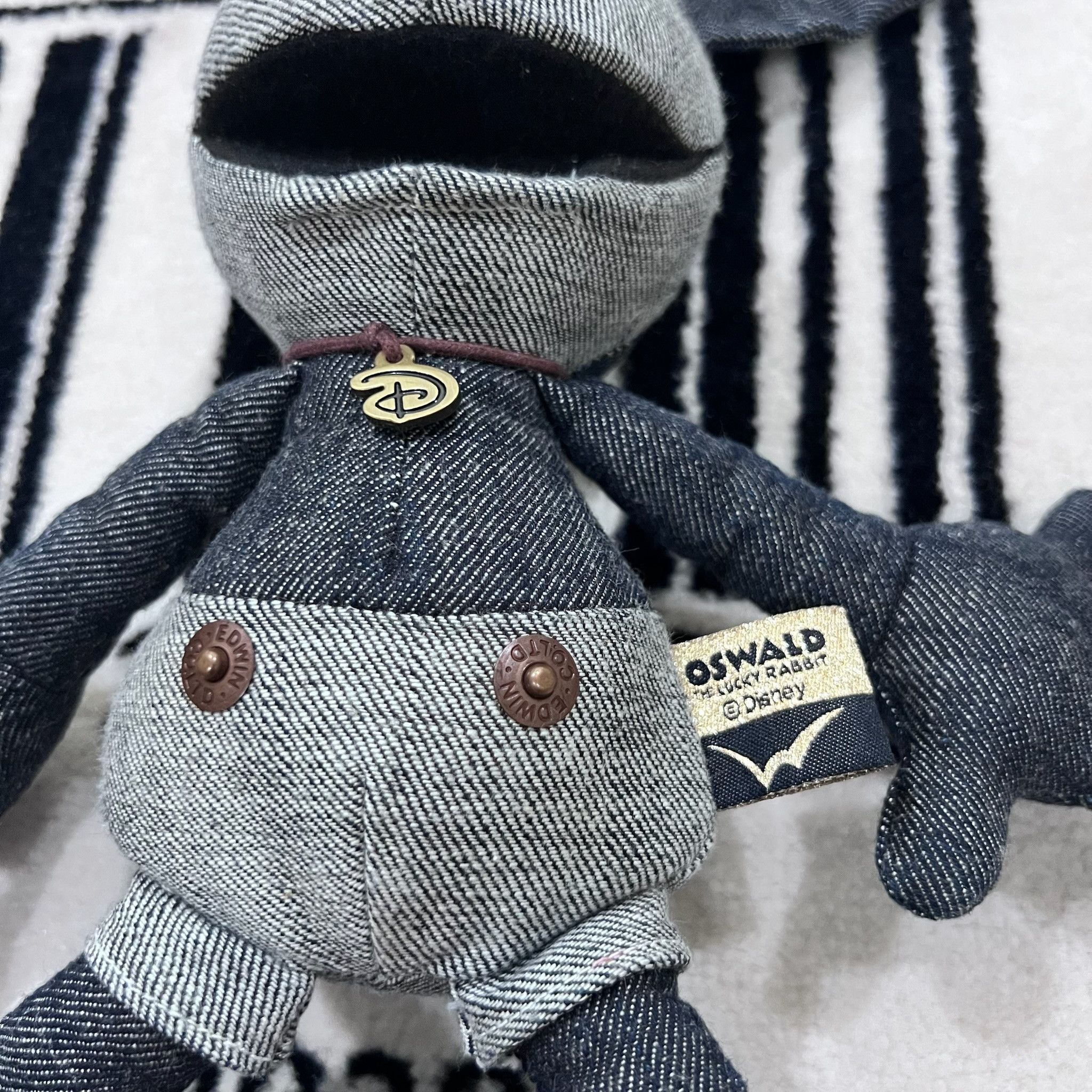 Edwin Disney X Oswald X Edwin Denim Plush Size ONE SIZE - 2 Thumbnail