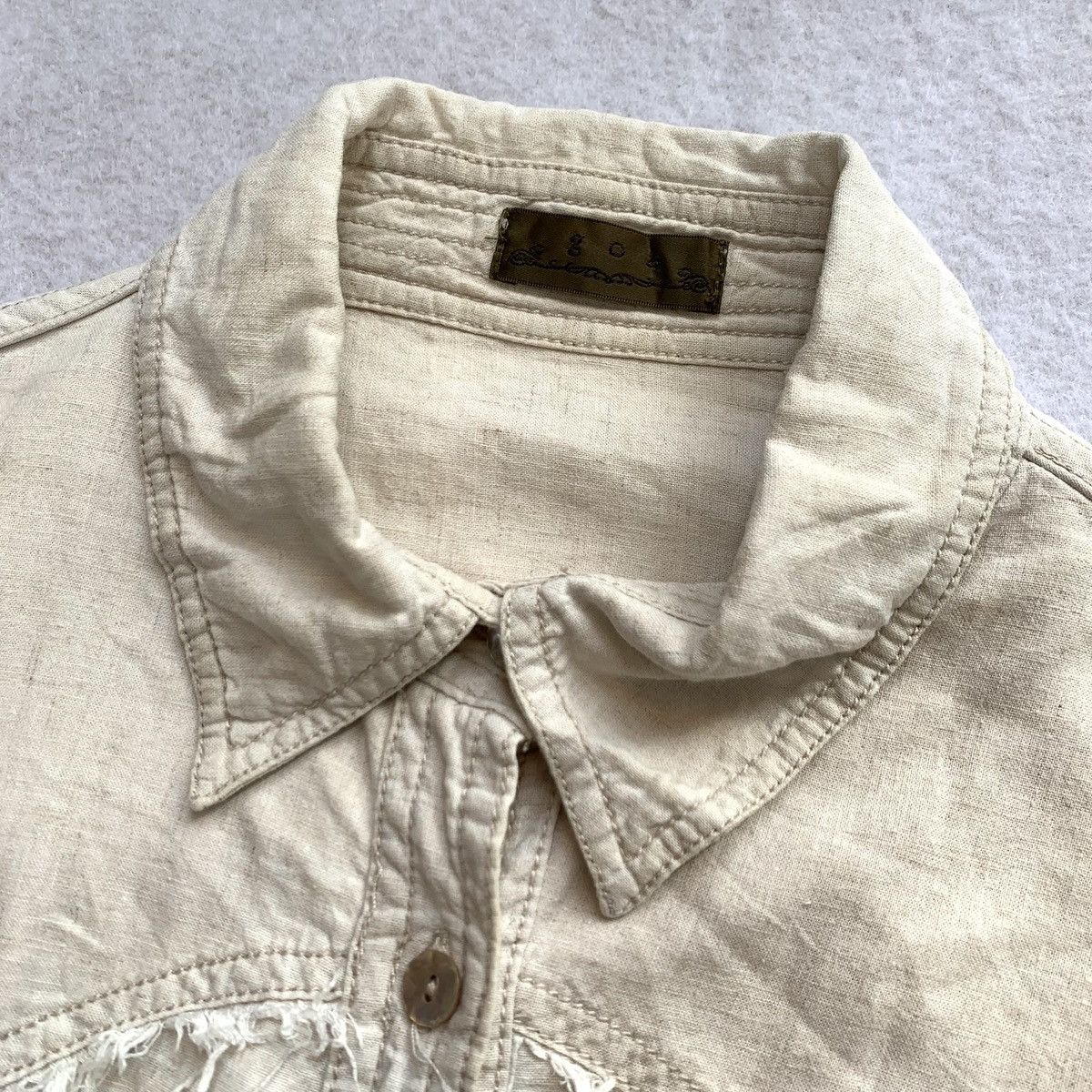 Japanese Brand 2000s G.O.A Frayed Pearl Button Safari Shirt Size US S / EU 44-46 / 1 - 4 Thumbnail