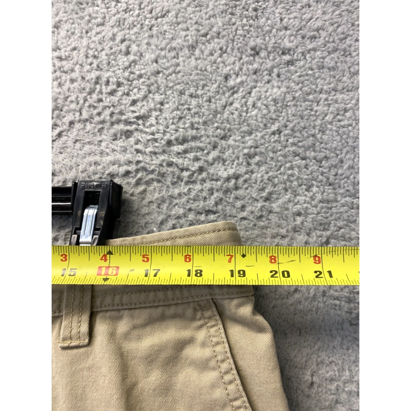Izod IZOD Chino Shorts 38 Tan Cotton Flat Front Casual Comfort Men's 9.5" Inseam Size US 38 / EU 54 - 3 Thumbnail