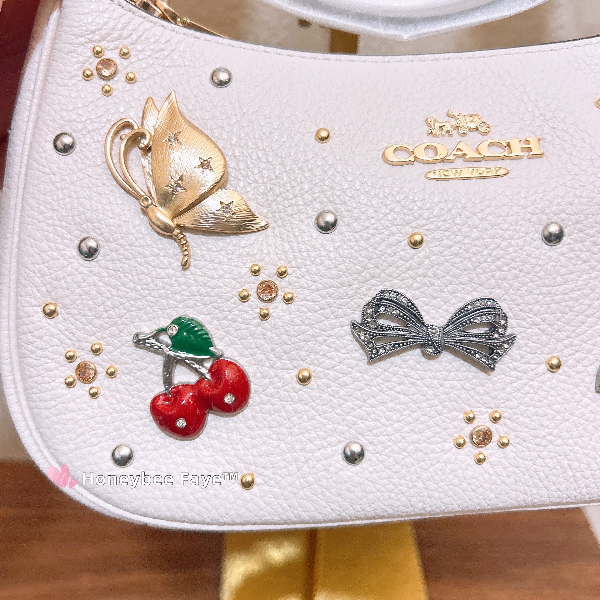 Coach NWT Coach Teri Shoulder Bag With Pins CCE87 Size ONE SIZE - 4 Thumbnail
