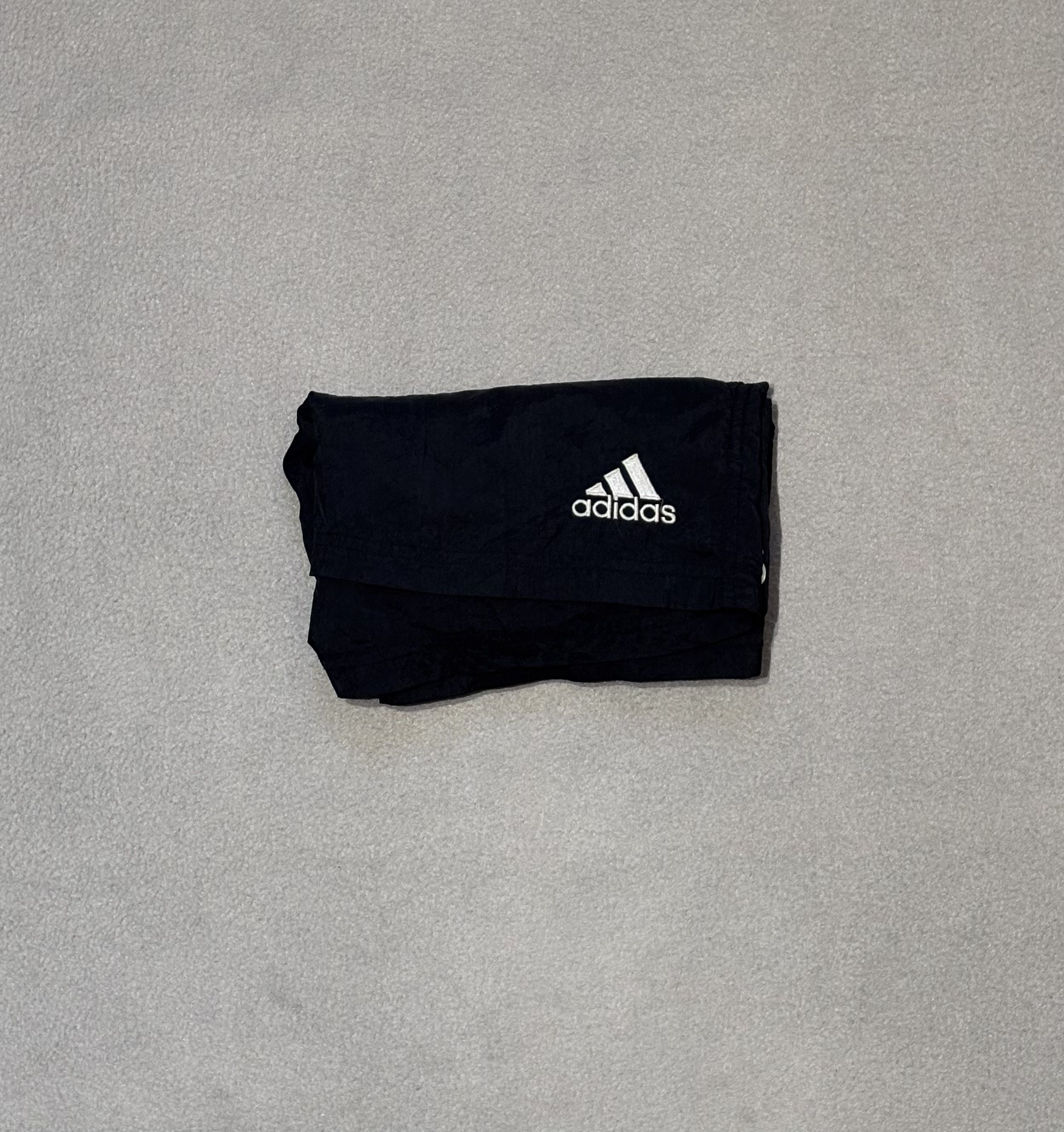 Adidas Adidas vintage sports shorts size S Size US 30 / EU 46 - 17 Thumbnail