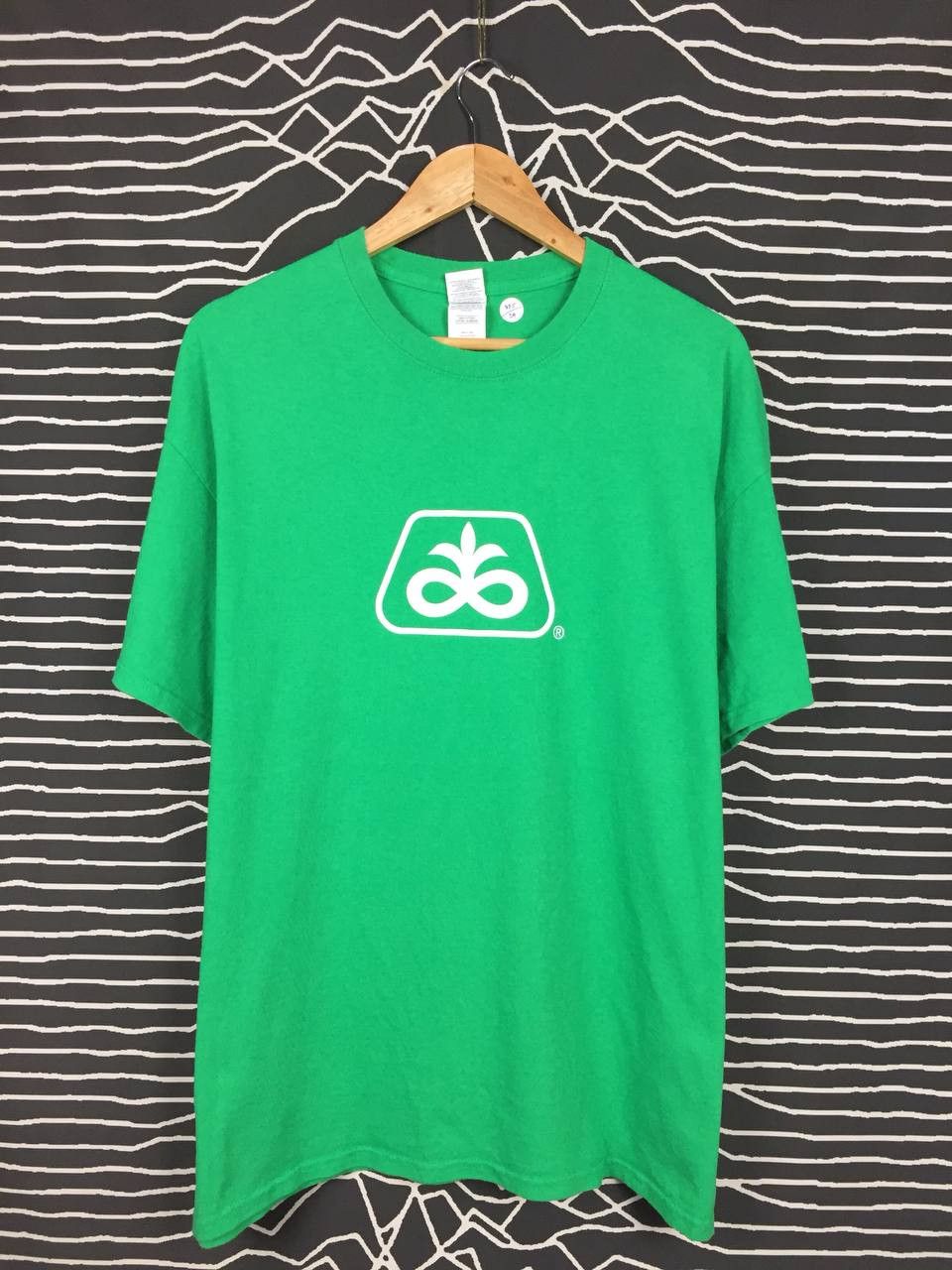 Gildan × Vintage Pioneer Seeds DuPont Classic Logo Agriculture Tee Size US XL / EU 56 / 4 - 2 Thumbnail