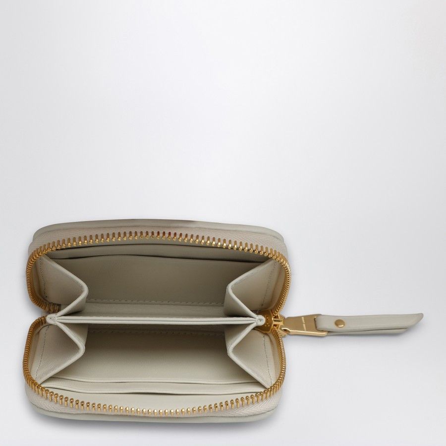 Miu Miu o1d2blof0924 Size: OS / Wallet in White Size ONE SIZE - 2 Thumbnail