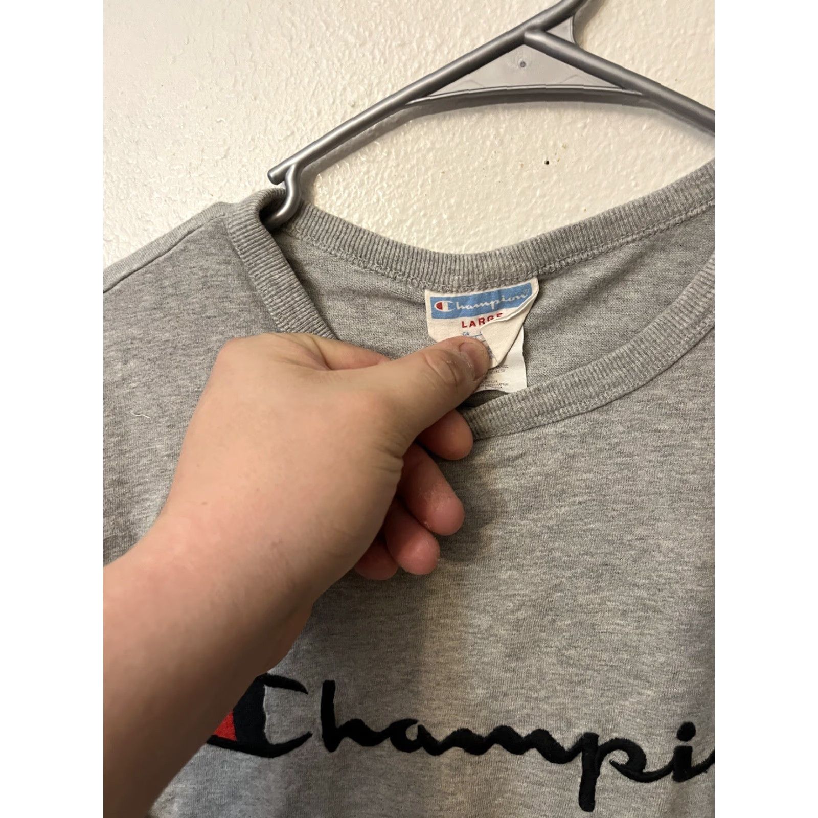 Champion VINTAGE Champion T-shirt Men L Gray Logo Crew Neck Short Sleeve Tee 90s Size US L / EU 52-54 / 3 - 2 Thumbnail