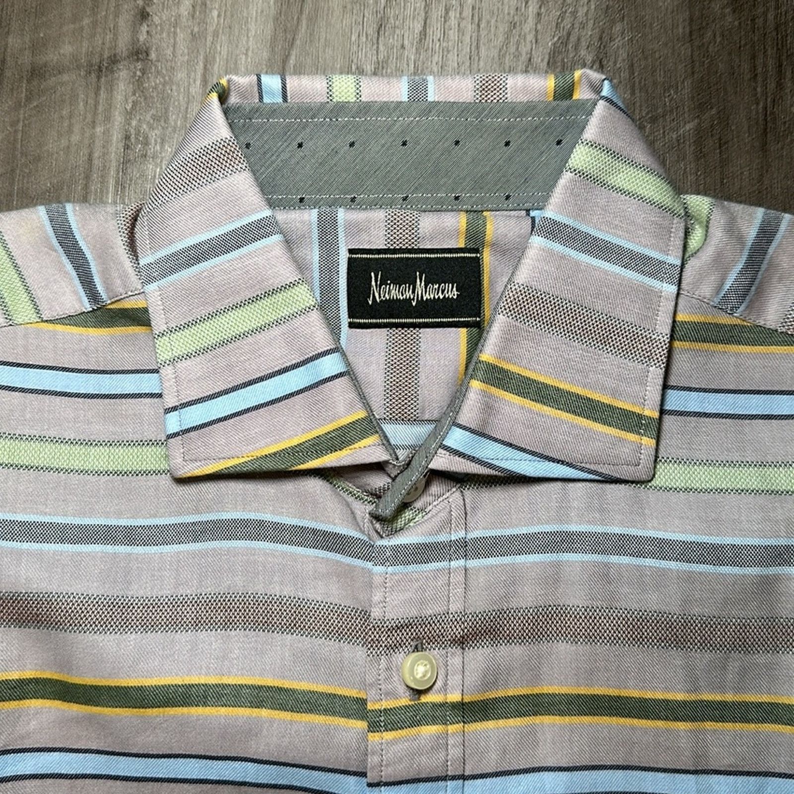 Neiman Marcus Neiman Marcus Long Sleeve Button Down - Medium Size US M / EU 48-50 / 2 - 6 Thumbnail