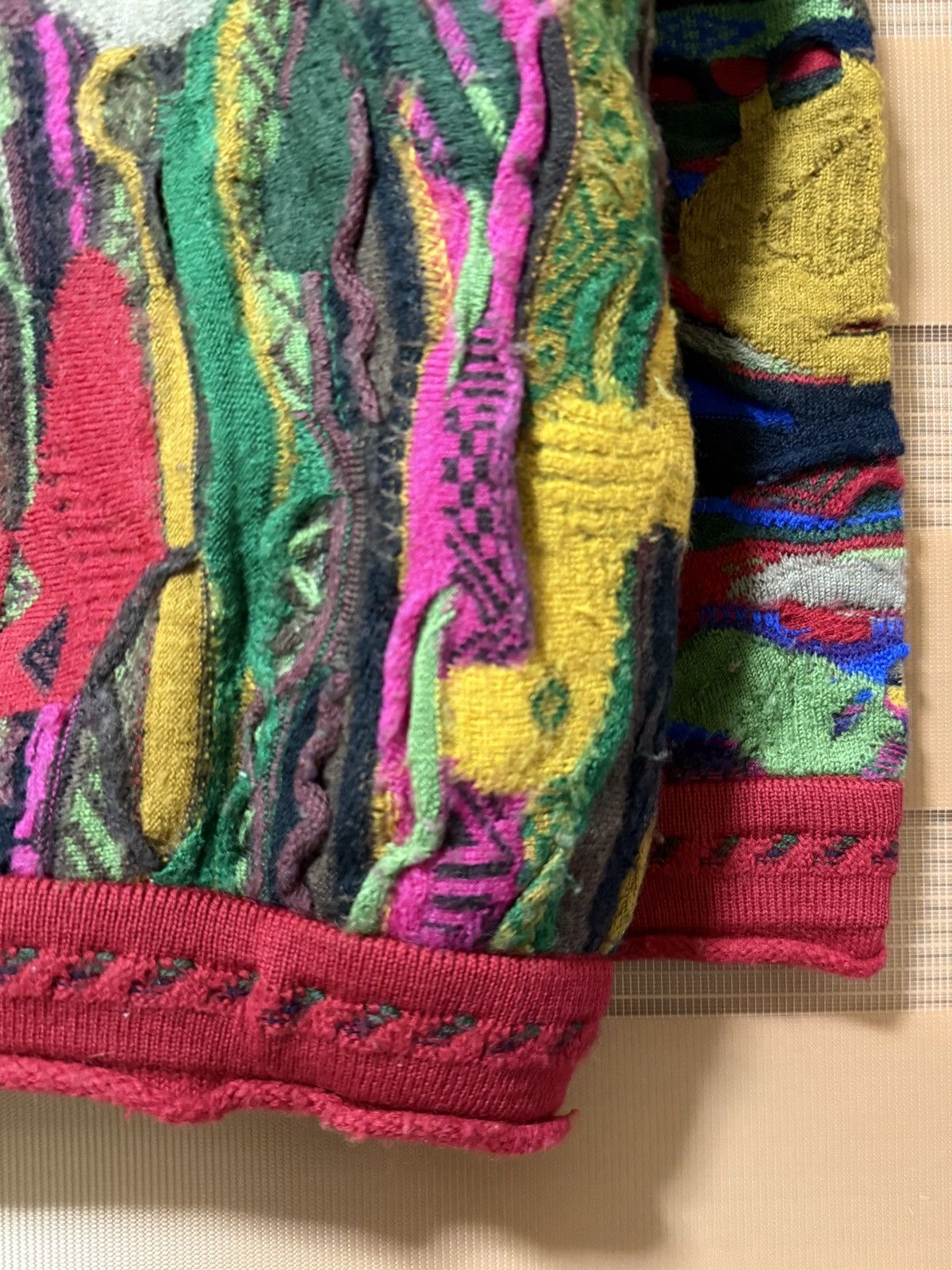 Coogi Coogi - 3D Wool Sweater Size US S / EU 44-46 / 1 - 15 Thumbnail