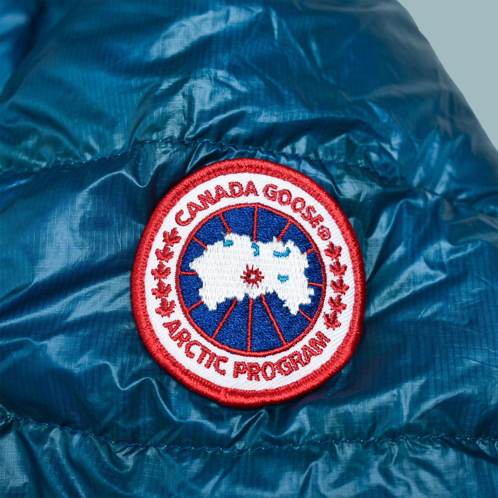 Canada Goose *RARE* CANADA GOOSE 2703M BLUE/GREEN PUFFER HYBRIDGE LITE Size US XXL / EU 58 / 5 - 2 Thumbnail
