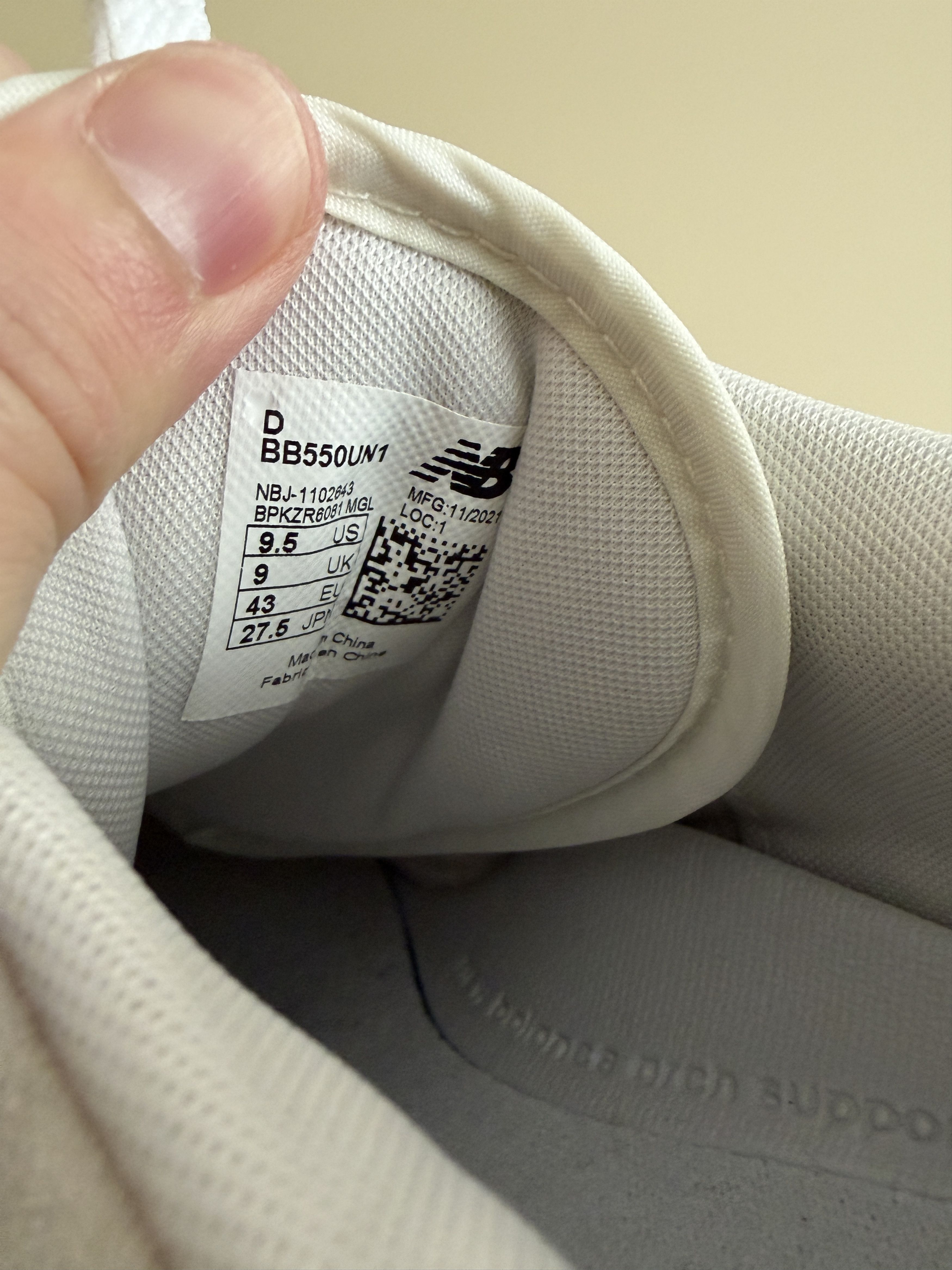 New Balance 550 Sneaker Size US 9.5 / EU 42-43 - 7 Thumbnail