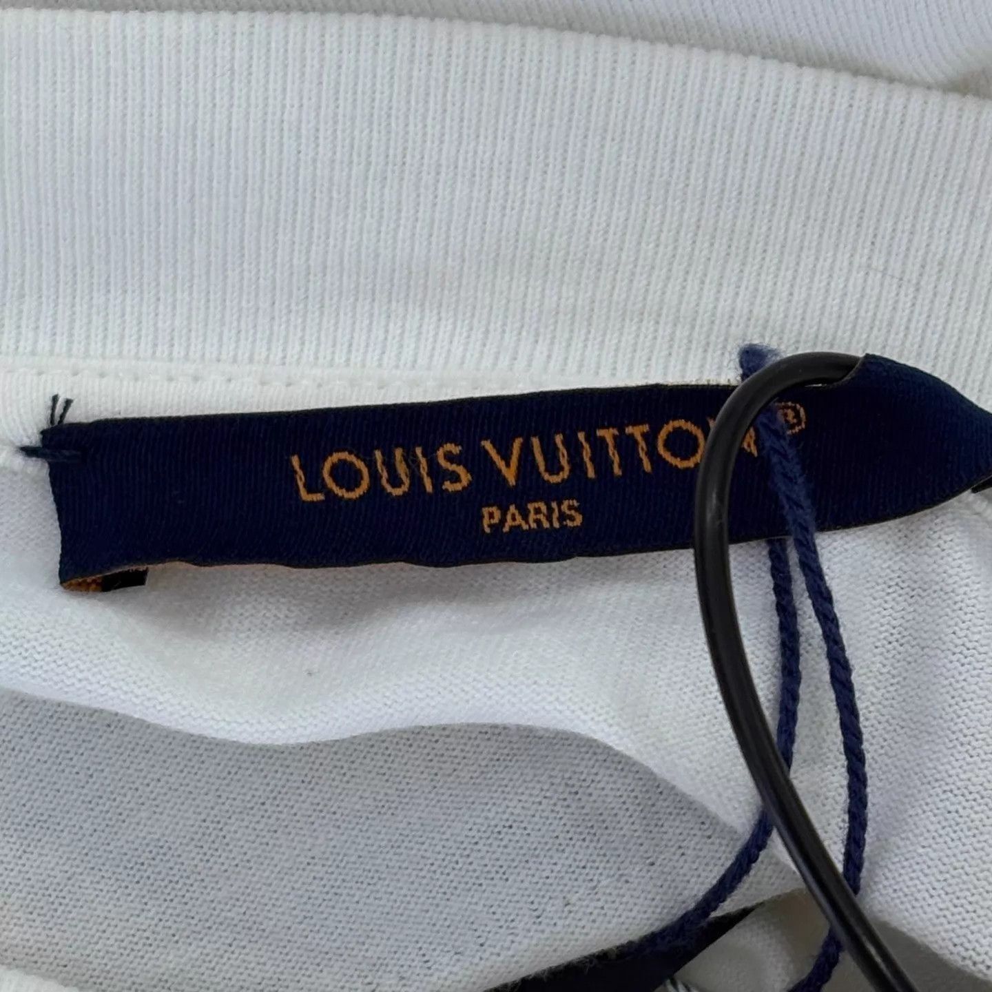 Louis Vuitton White Graphic Patch Short Sleeve T-Shirt Size US L / EU 52-54 / 3 - 3 Thumbnail
