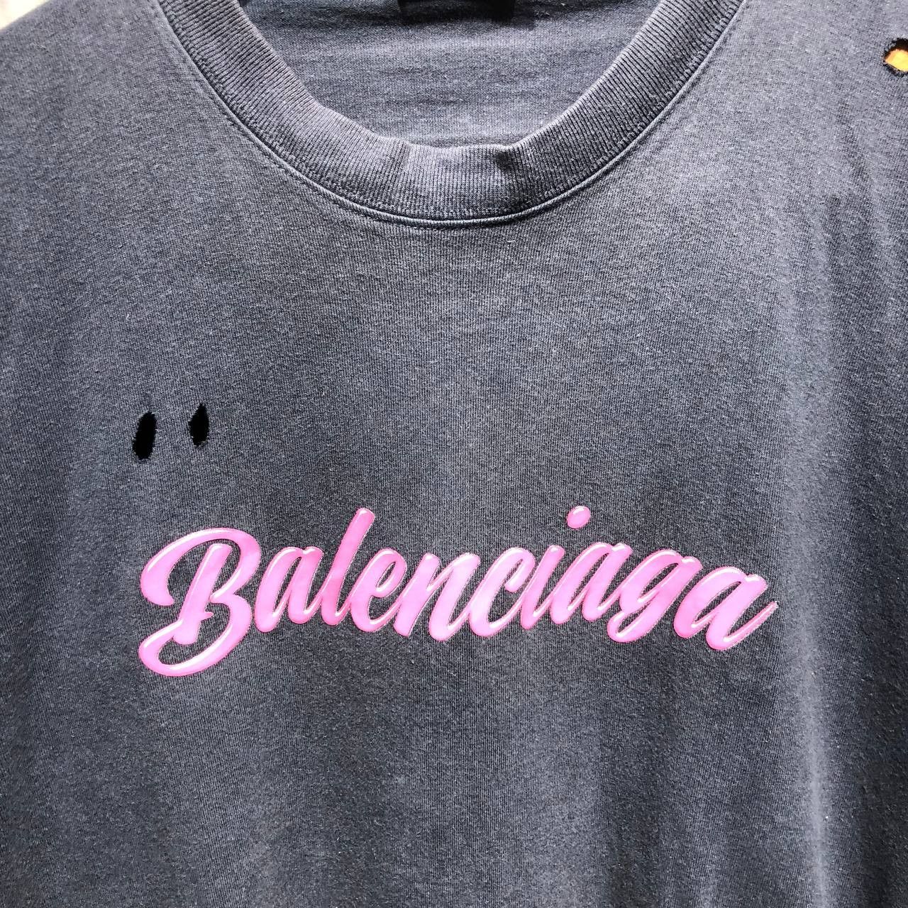 Balenciaga Balenciaga Barbie gloss distressed tee Size US XXS / EU 40 - 2 Thumbnail