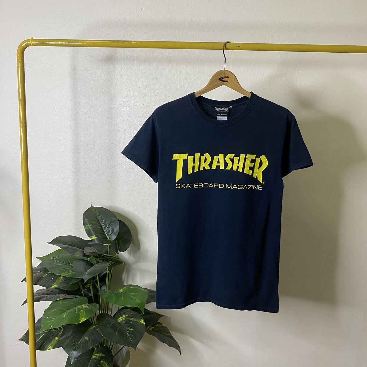 Thrasher × Vintage Vintage Y2K Thrasher Skateboard Magazine Tee Size US S / EU 44-46 / 1 - 1 Thumbnail