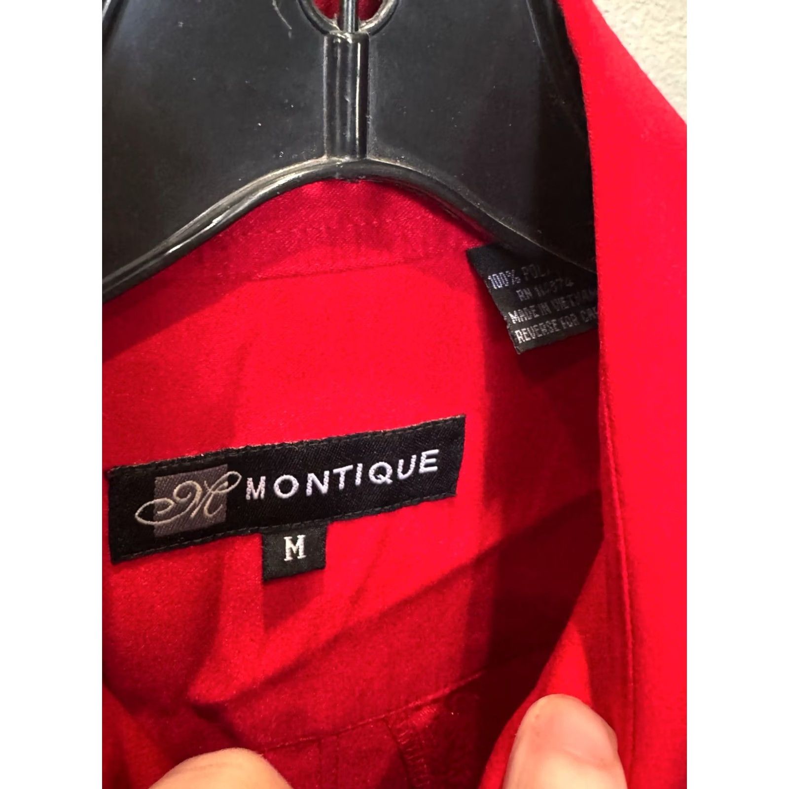 Vintage Montique Mens LONG SLEEVE SHIRT Red Satin Medium M 15.5 x 34/35 Poly Size US M / EU 48-50 / 2 - 4 Thumbnail