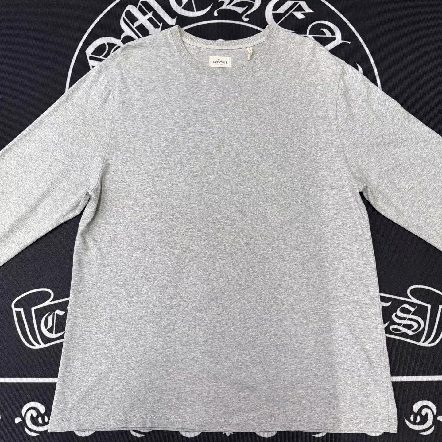 Essentials ESSENTIALS Gray Slogan Print Long Sleeve Q10 Size US XS / EU 42 / 0 - 1 Thumbnail