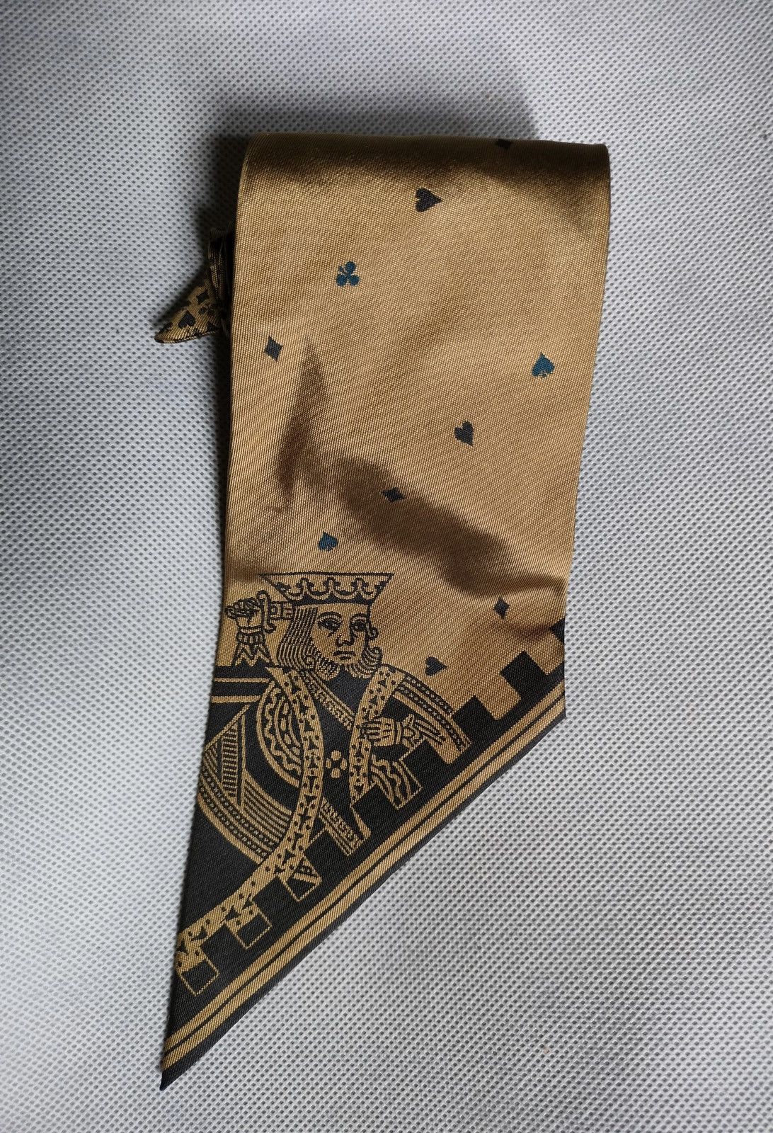 Art Comes First ‘King of hearts’ overprint silk tie Size ONE SIZE - 1 Thumbnail