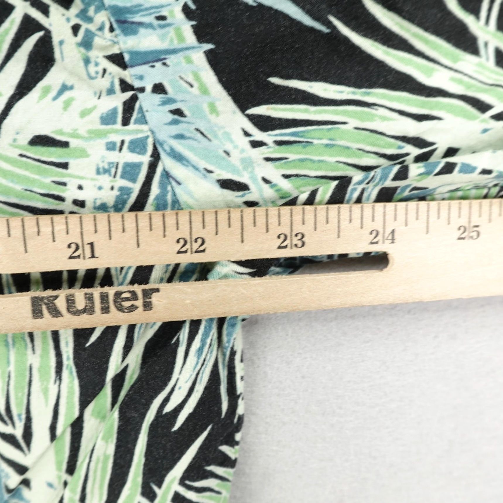 Tori Richard Tori Richard Shirt Mens Medium Hawaiian Palm Leaves Cotton Lawn Short Sleeve Aloha Beach Tropical Button-Up Mens Size US M / EU 48-50 / 2 - 7 Thumbnail