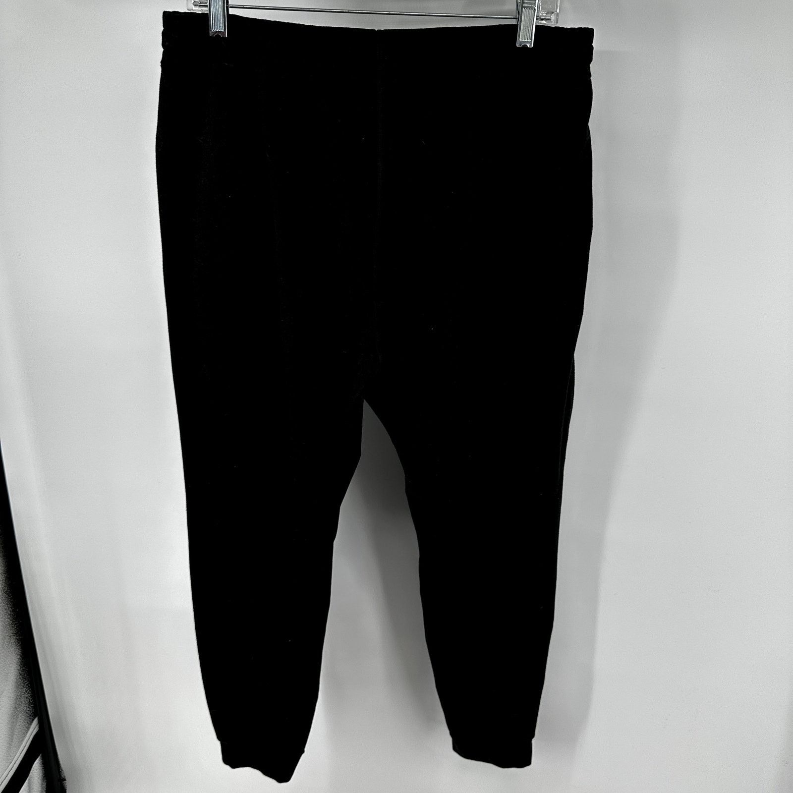 Vuori Performance Joggers Relaxed Tapered Crop Black Heather