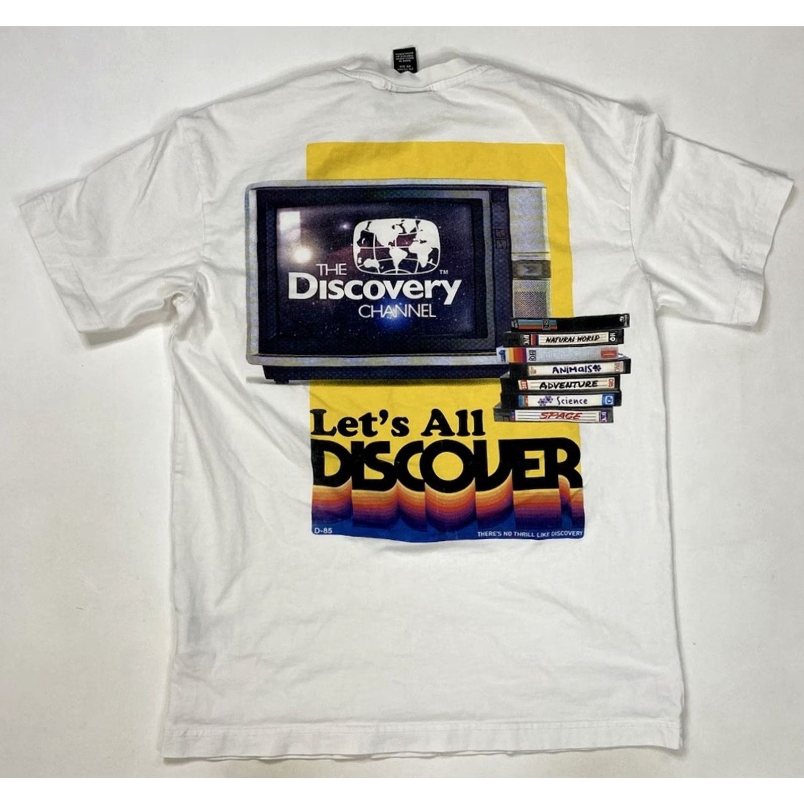 H&M VINTAGE H&M The Discovery Channel Graphic T-shirt Women XS White Short Sleeve Size XS / US 0-2 / IT 36-38 - 2 Thumbnail