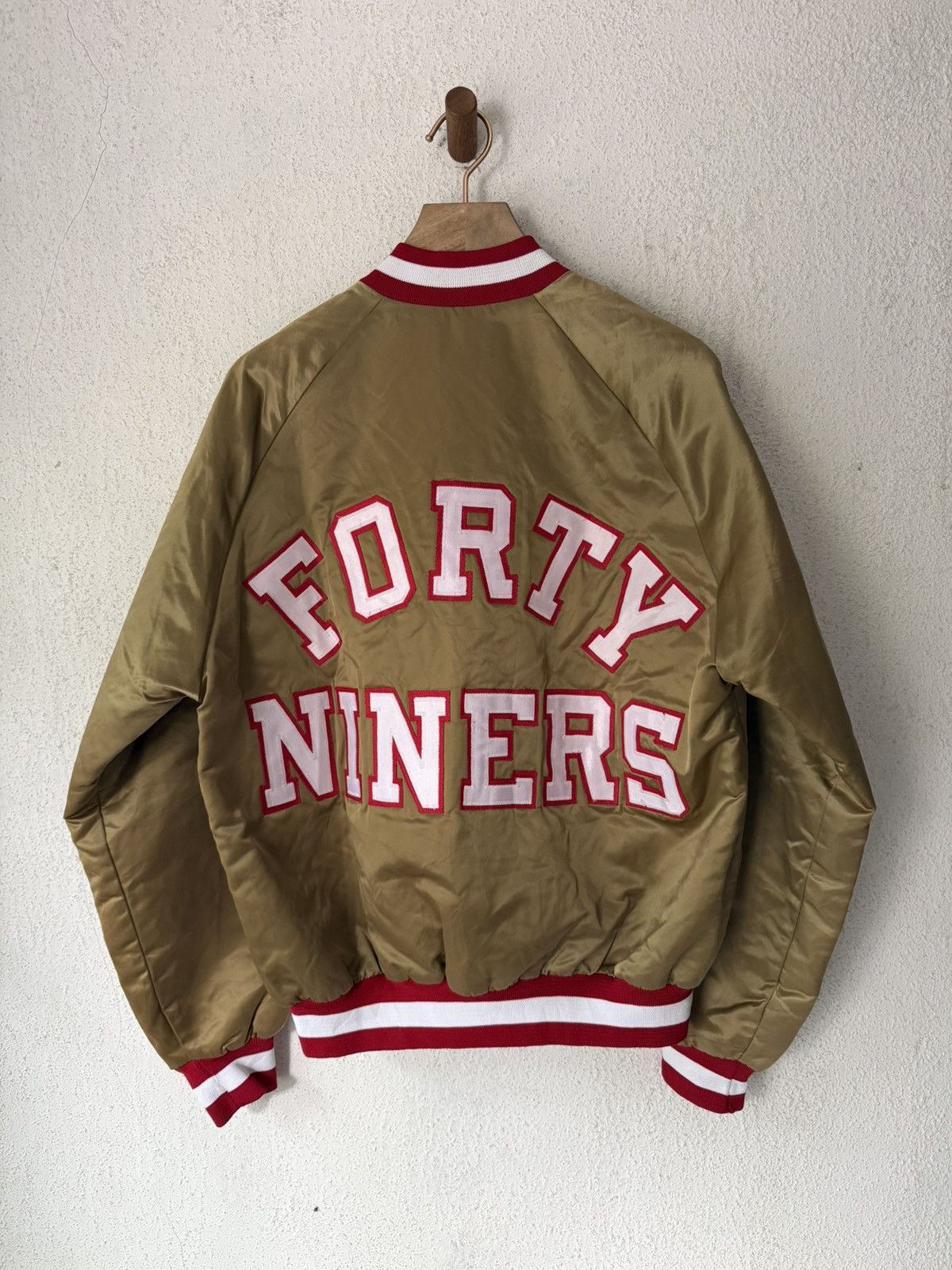 Chalk Line CHALK LINE NFL SAN FRANCISCO 49ERS SATIN BOMBER JACKET Size US M / EU 48-50 / 2 - 8 Thumbnail