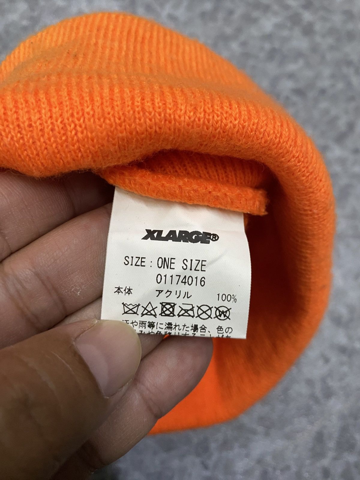 X-LARGE Sun Faded X-LARGE Small Patches Beanie Size ONE SIZE - 4 Thumbnail